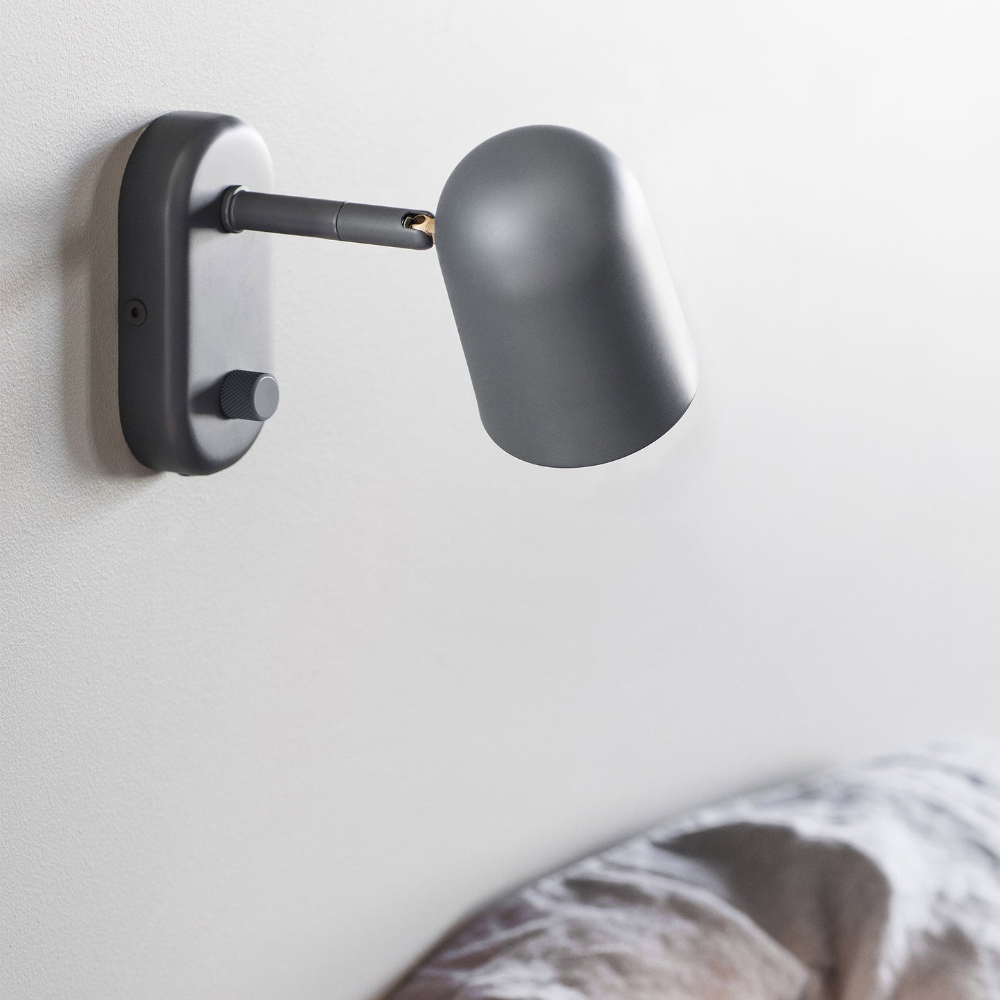 Buddy - Vegglampe - Hvit